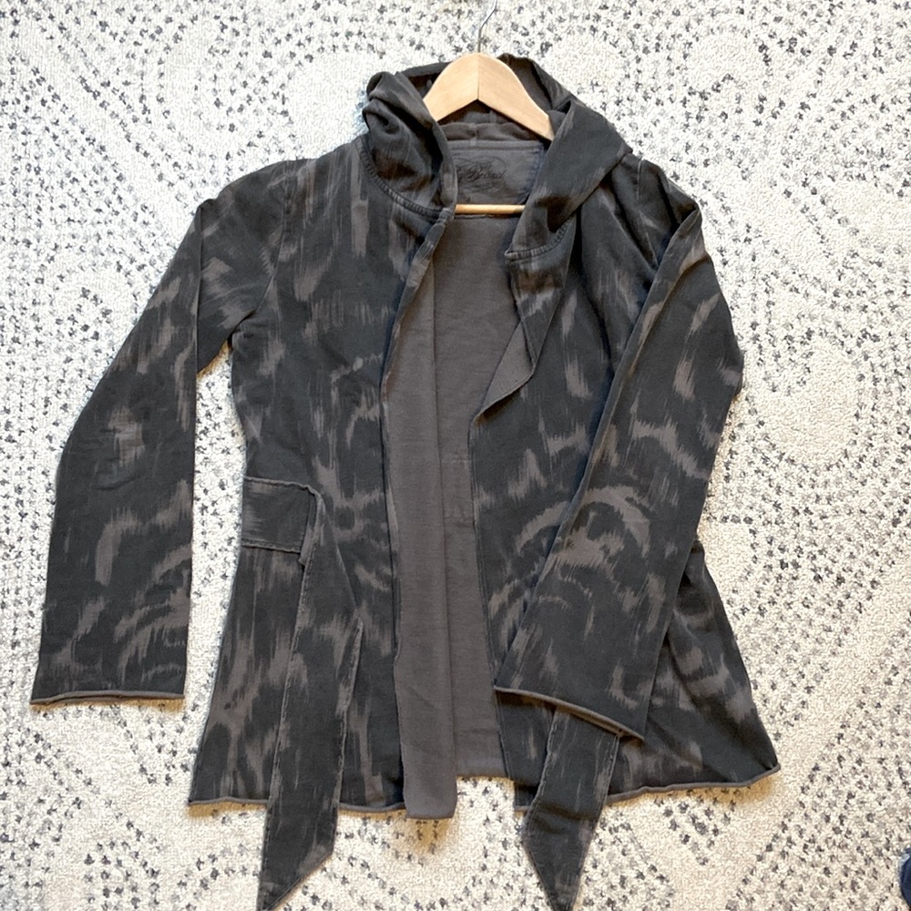 Lucky Brand 100% cotton wrap sweatshirt